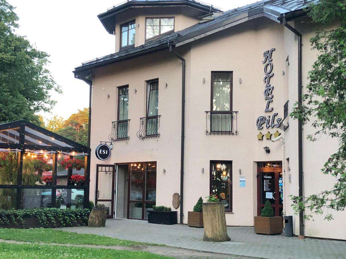 Hotel Pils With Self-Check In Sigulda Dış mekan fotoğraf